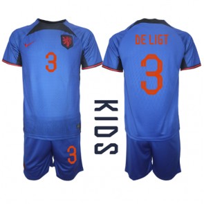 Nederländerna Matthijs de Ligt #3 kläder Barn VM 2022 Bortatröja Kortärmad (+ korta byxor)